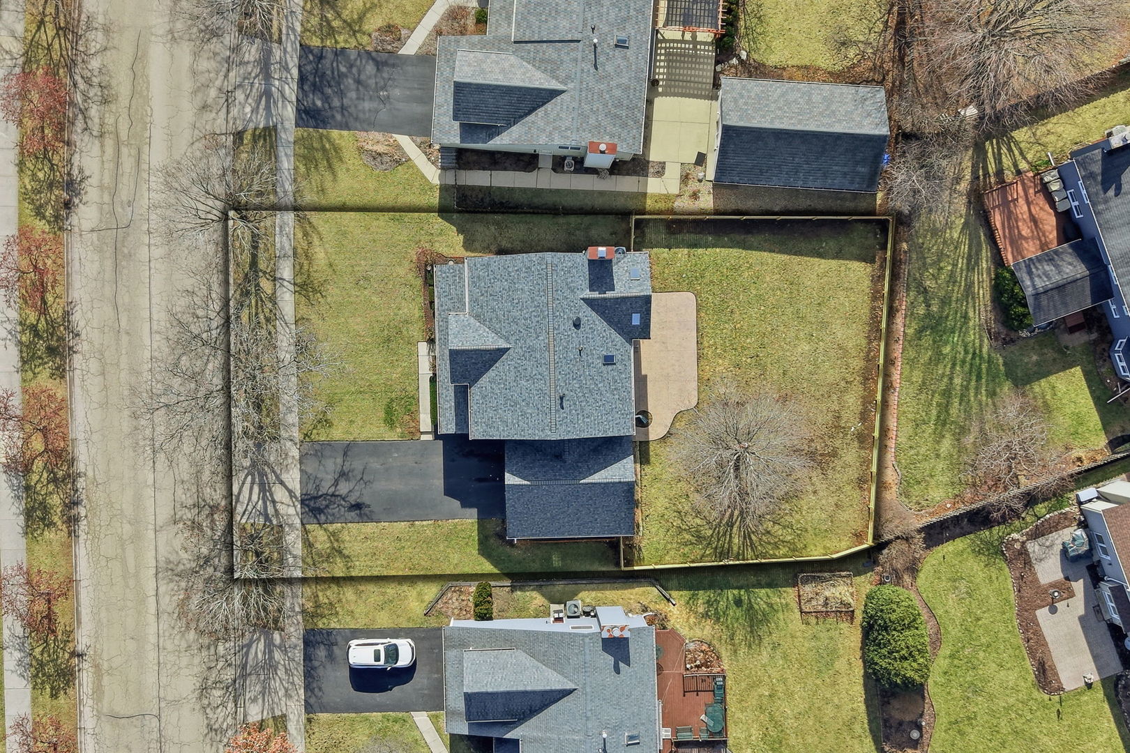 850 Tartans Drive, West Dundee, IL 60118