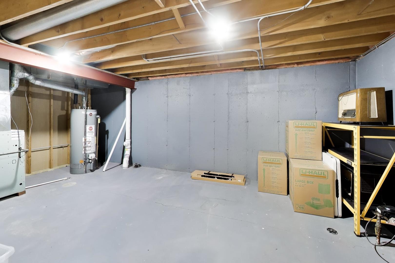 850 Tartans Drive, West Dundee, IL 60118