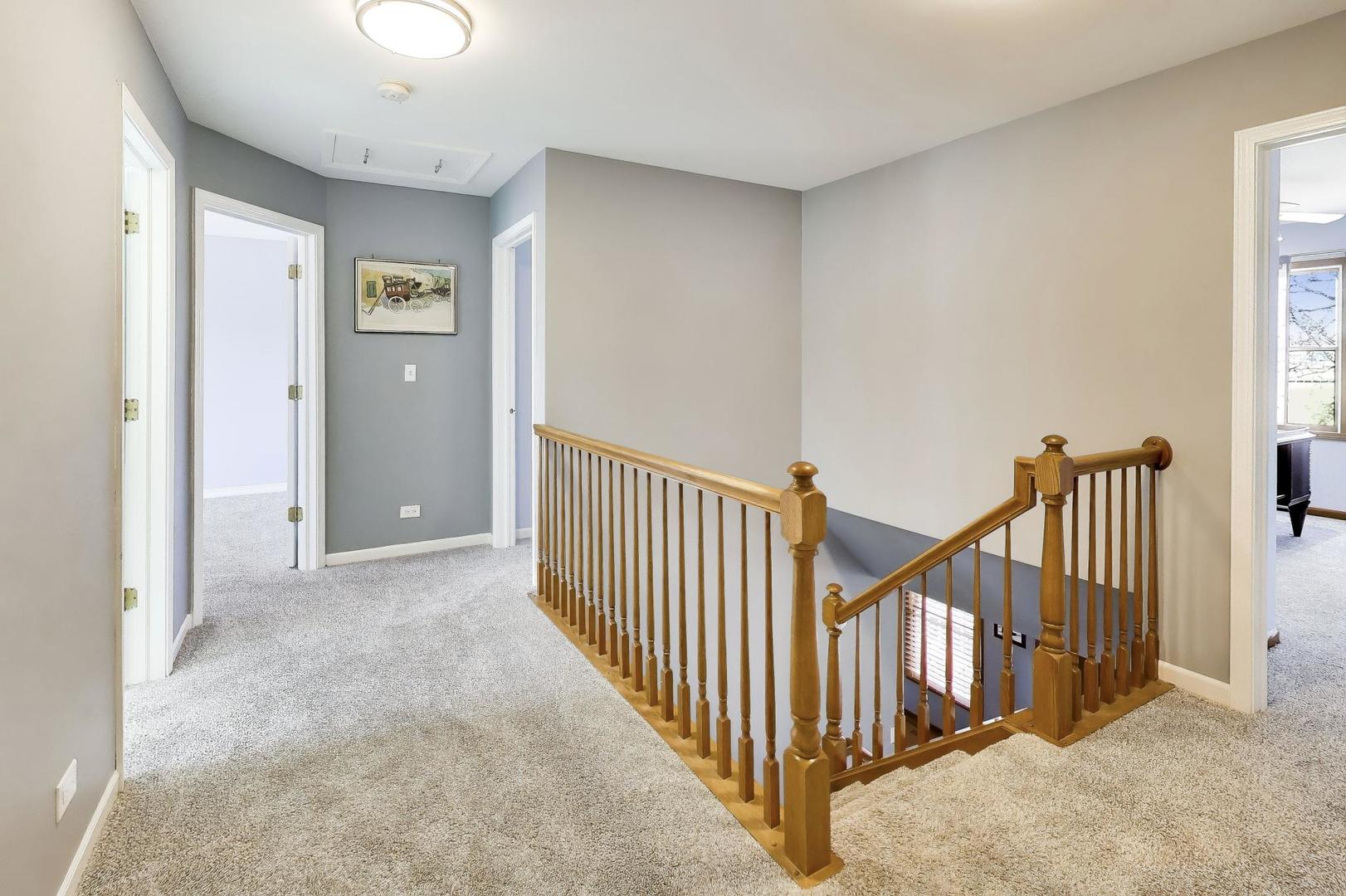 850 Tartans Drive, West Dundee, IL 60118