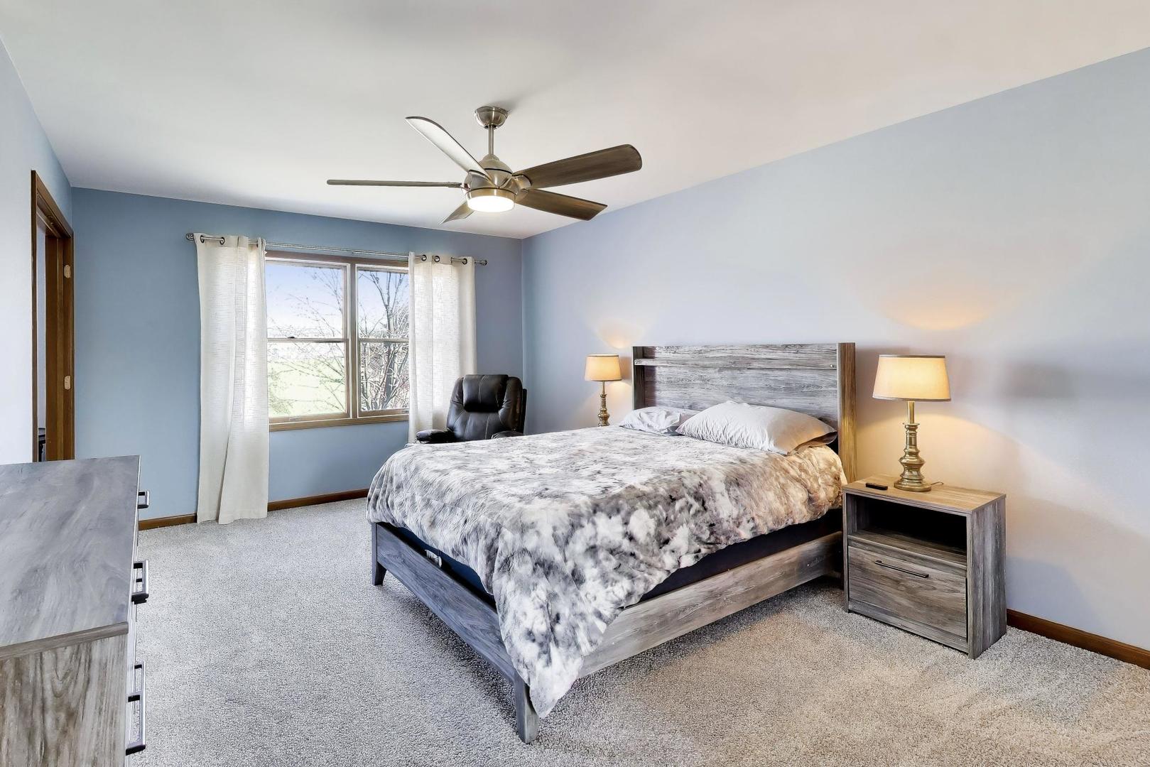 850 Tartans Drive, West Dundee, IL 60118