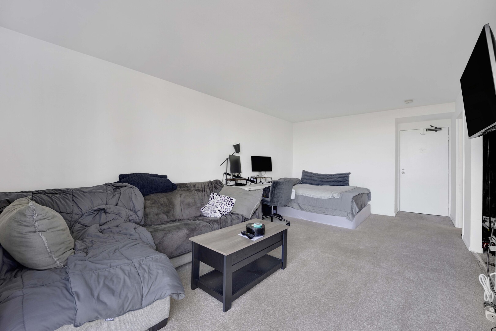 1555 N Dearborn Parkway #8c, Chicago, IL 60610