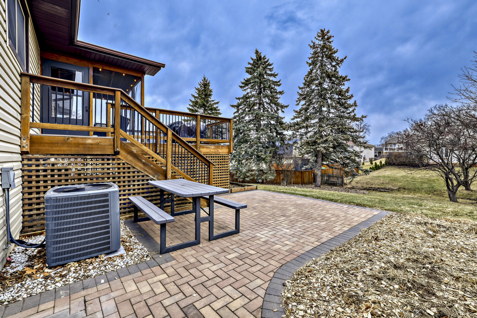 4175 Victoria Drive, Hoffman Estates, IL 60192