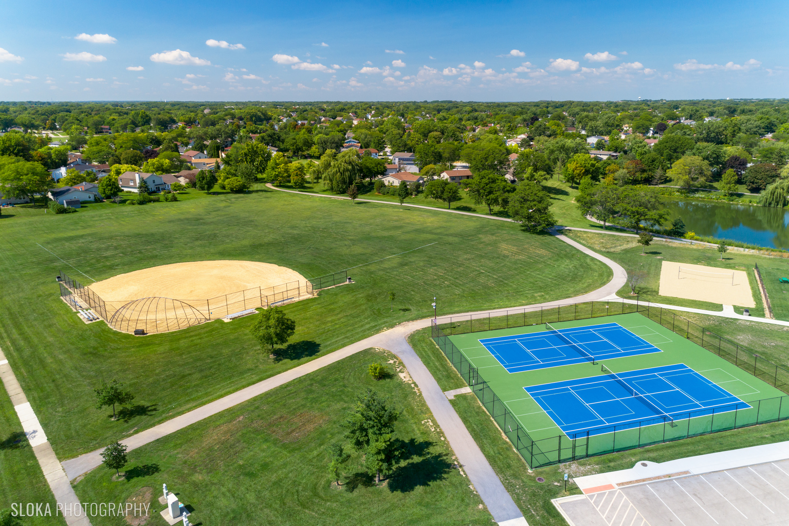 4175 Victoria Drive, Hoffman Estates, IL 60192