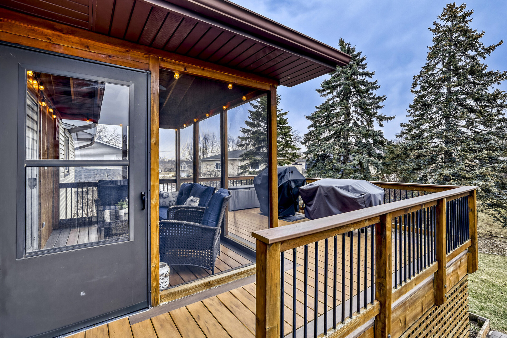 4175 Victoria Drive, Hoffman Estates, IL 60192