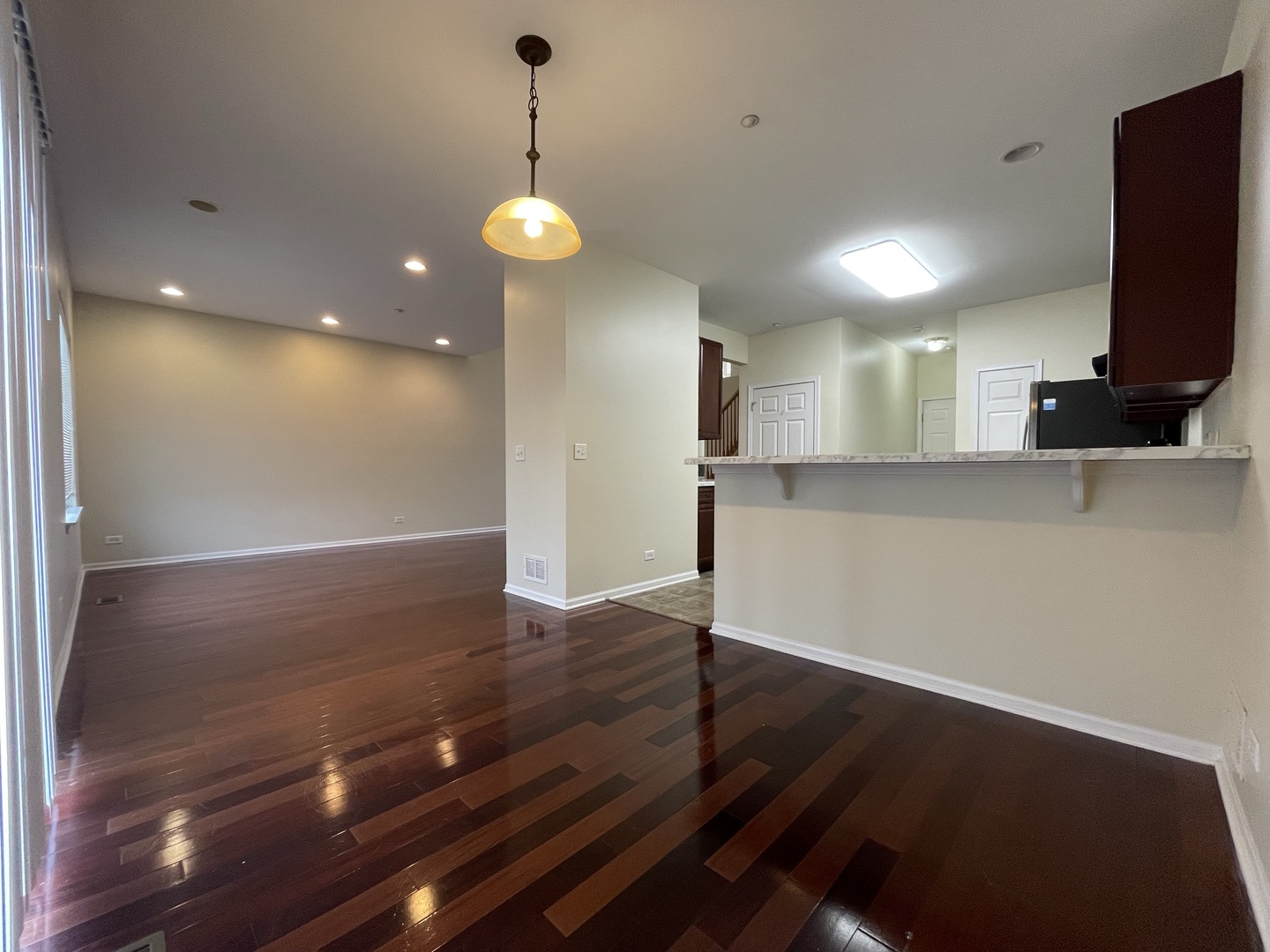 1904 Maureen Drive #27-3, Hoffman Estates, IL 60192