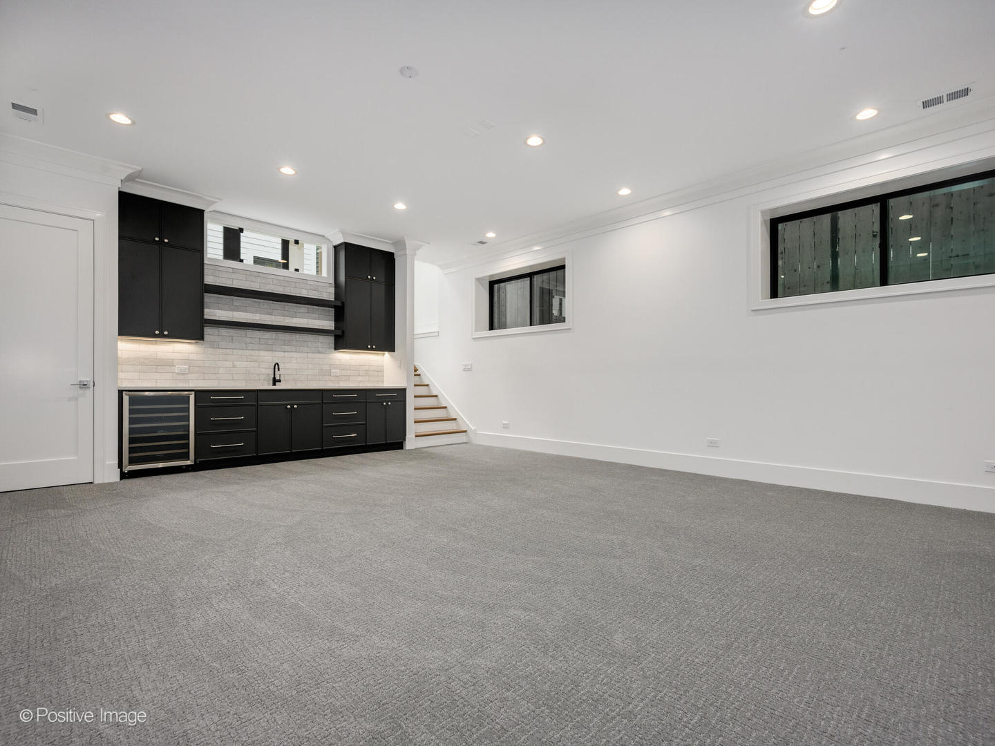 1228 W Wellington Avenue, Chicago, IL 60657