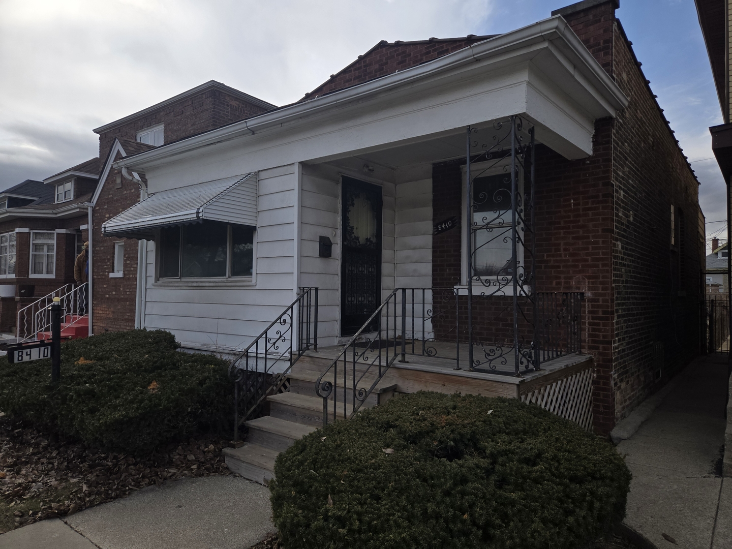 8410 S Marshfield Avenue, Chicago, IL 60620