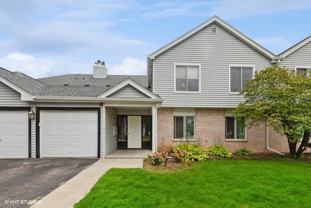 7050 Brighton Court #101, Woodridge, IL 60517