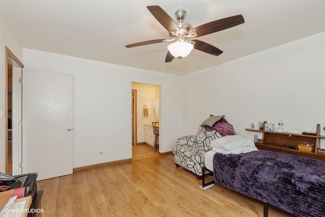 7050 Brighton Court #101, Woodridge, IL 60517