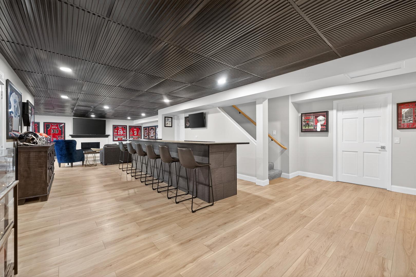 41W716 Hunters Hill Drive, St. Charles, IL 60175