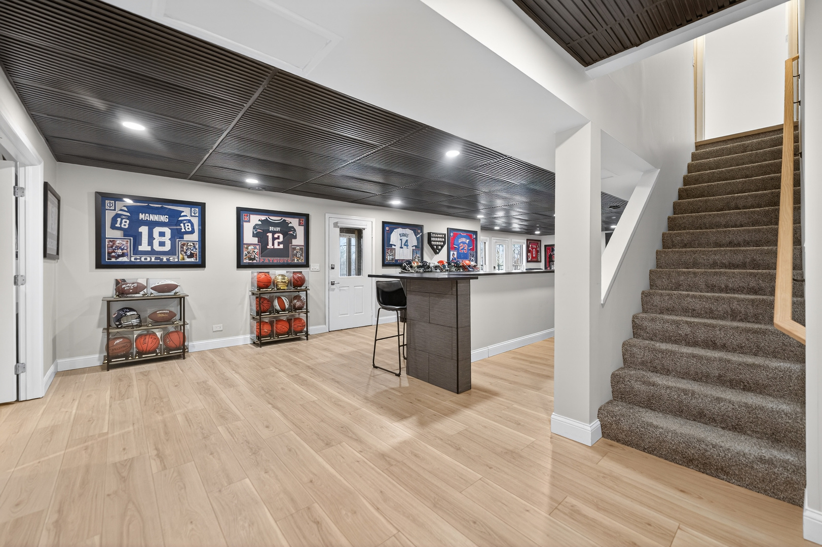 41W716 Hunters Hill Drive, St. Charles, IL 60175