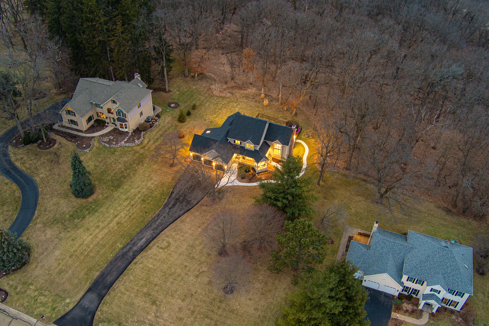 41W716 Hunters Hill Drive, St. Charles, IL 60175