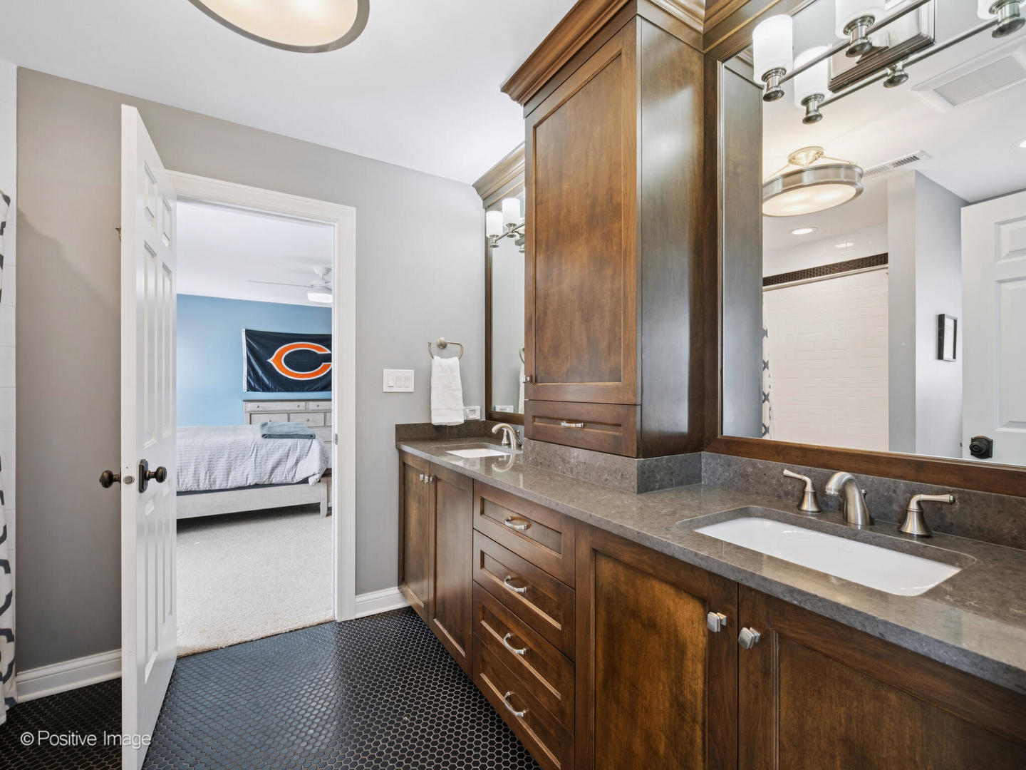 4636 Lawn Avenue, Western Springs, IL 60558