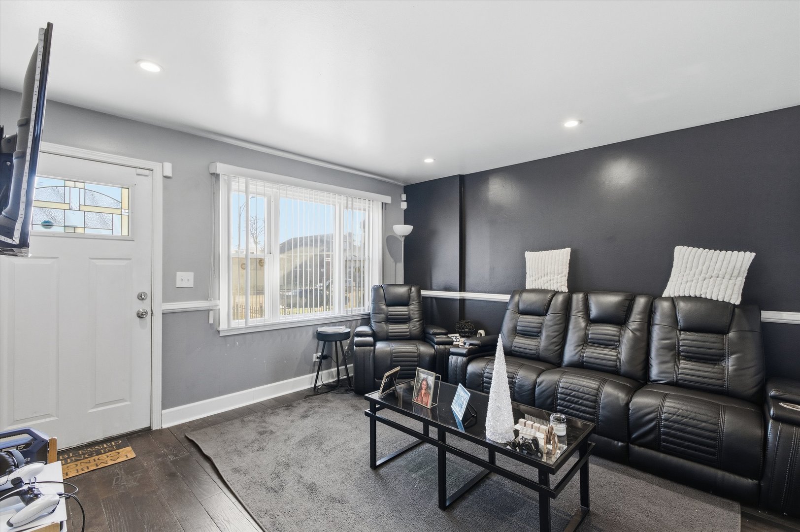 9904 S State Street #B, Chicago, IL 60628