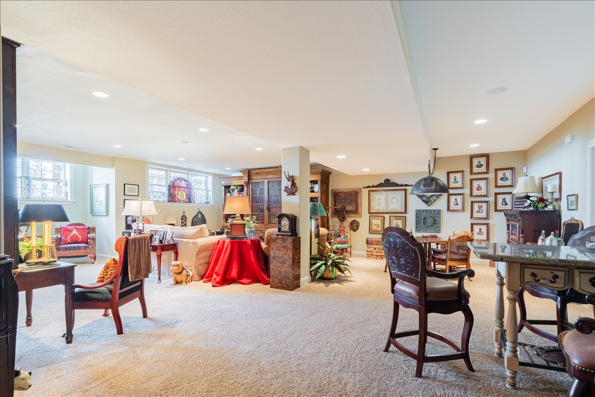 28 Prairie Vista Court, Bloomington, IL 61704