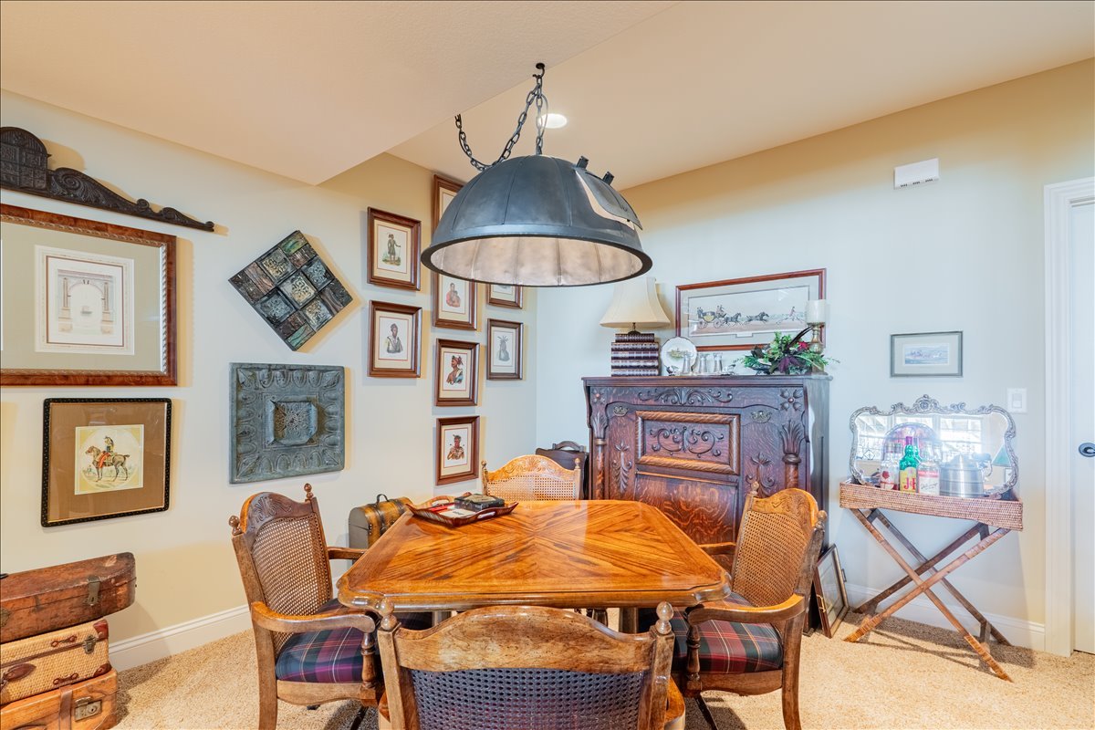 28 Prairie Vista Court, Bloomington, IL 61704