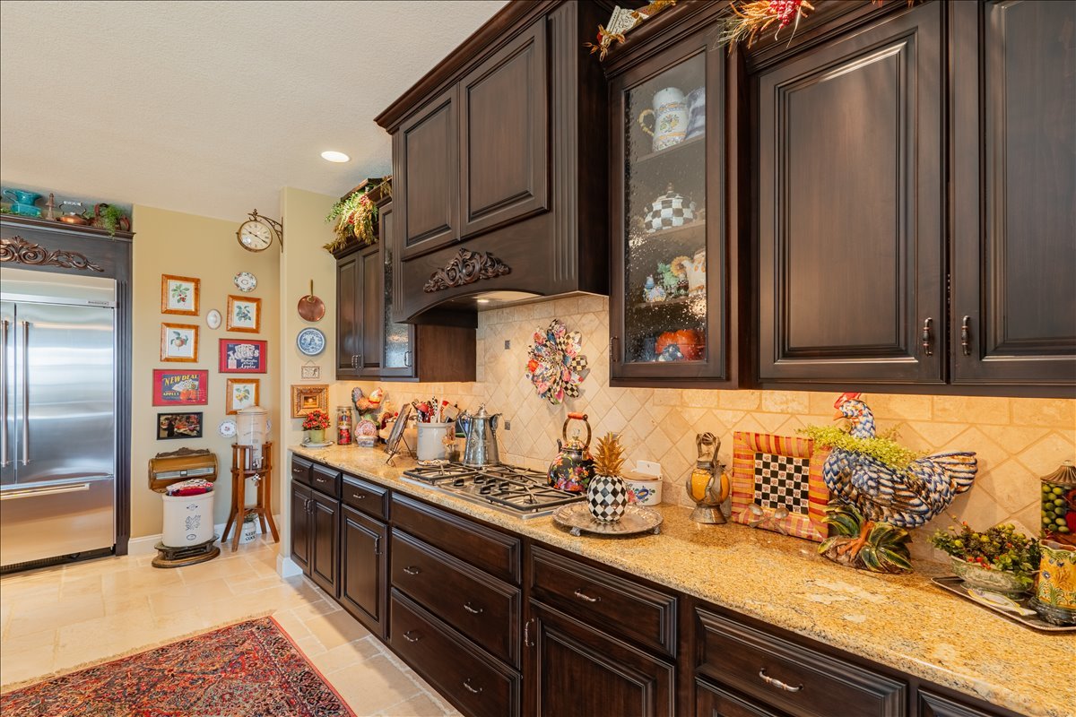 28 Prairie Vista Court, Bloomington, IL 61704