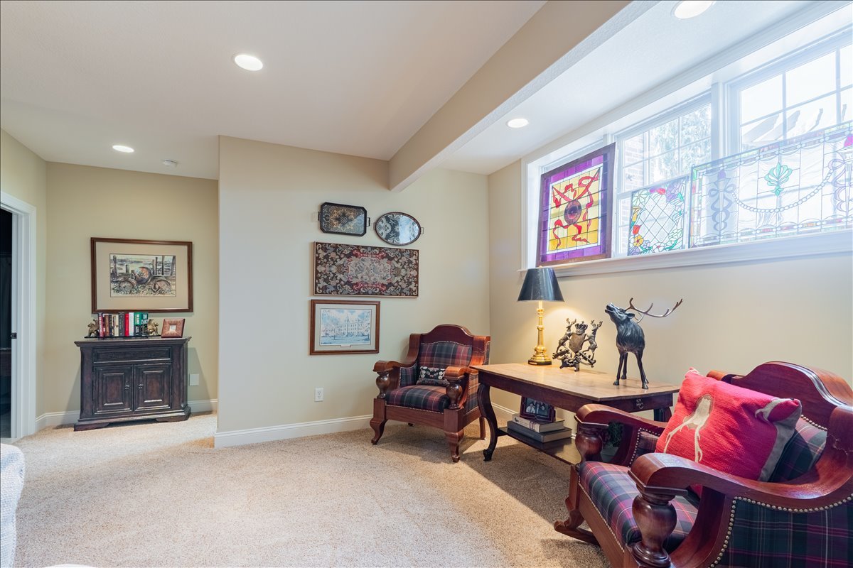 28 Prairie Vista Court, Bloomington, IL 61704