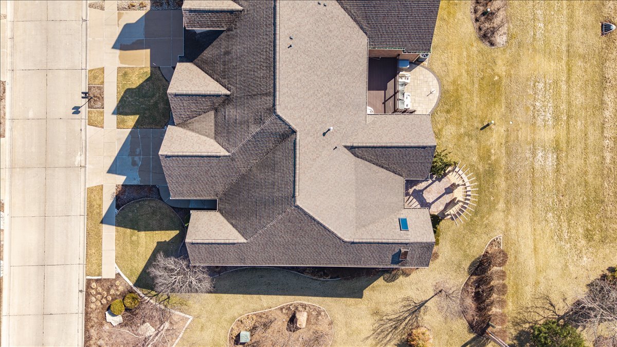 28 Prairie Vista Court, Bloomington, IL 61704