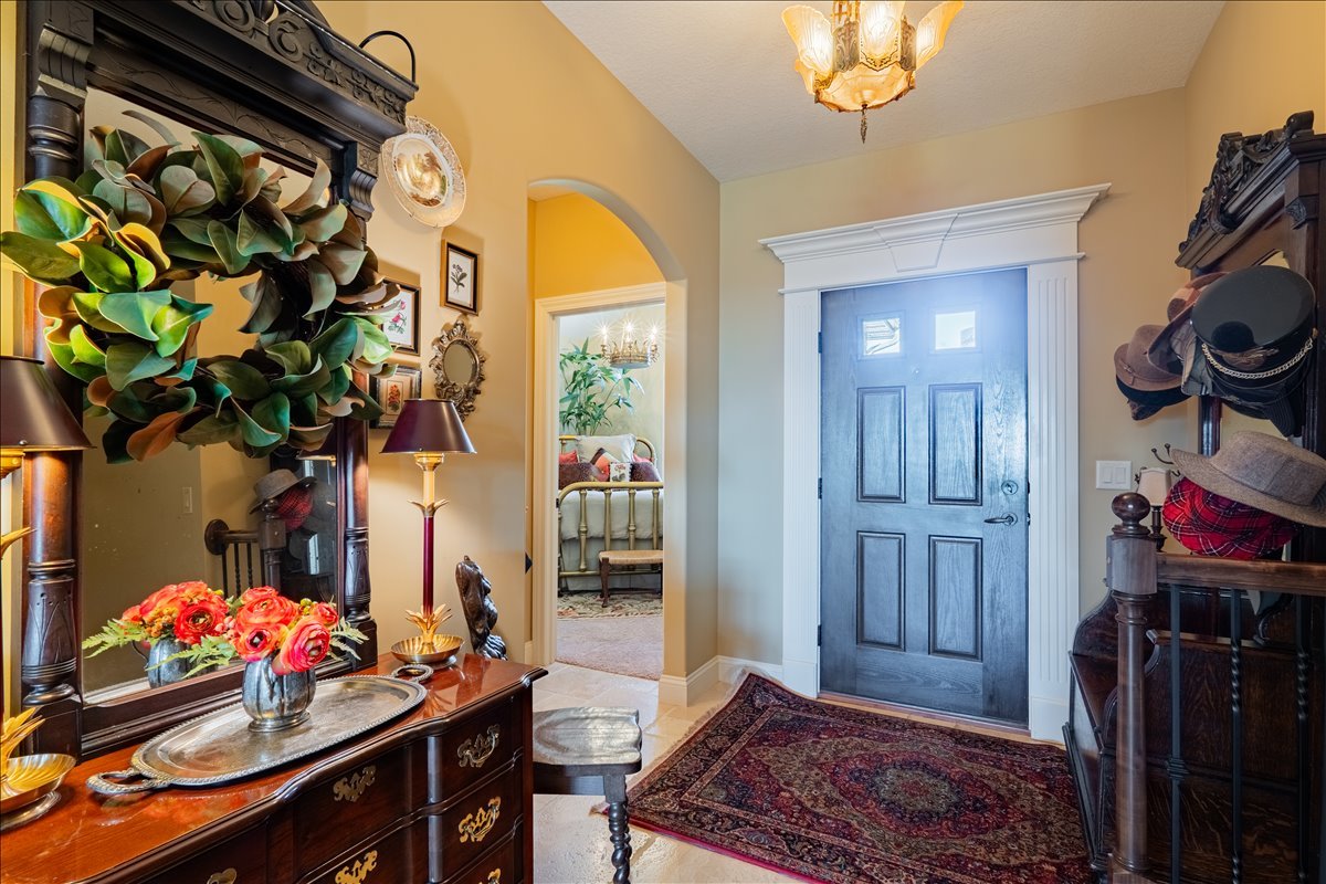 28 Prairie Vista Court, Bloomington, IL 61704