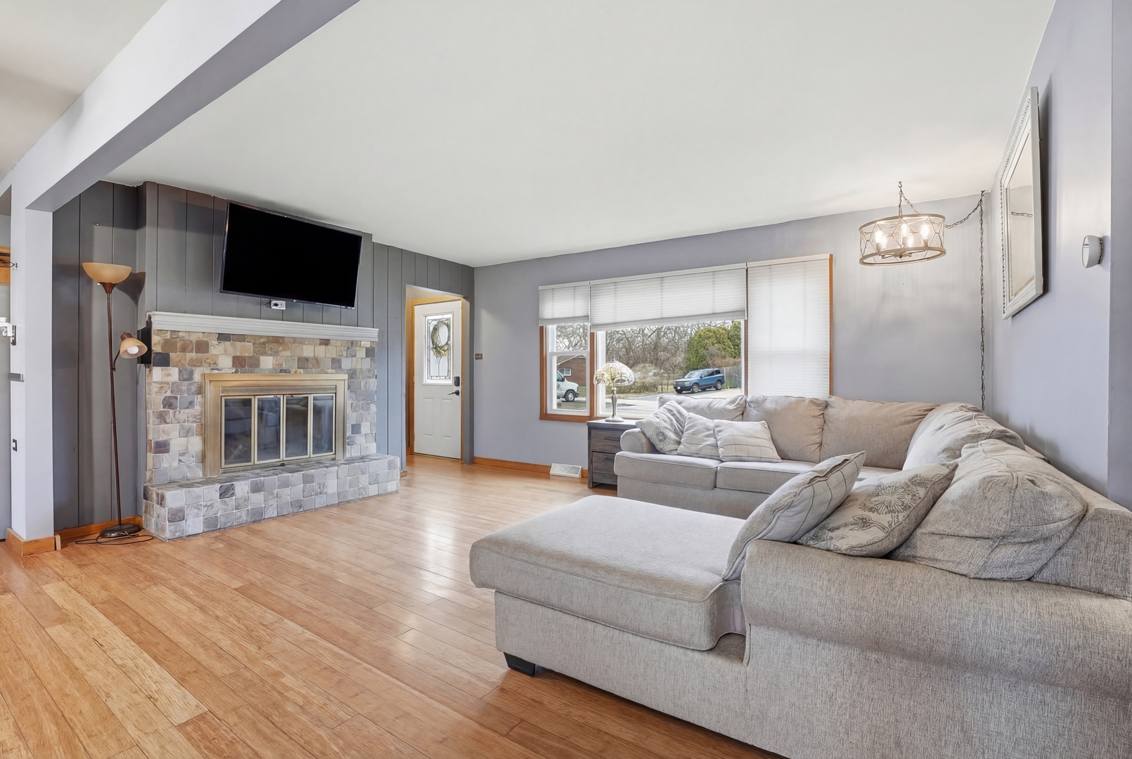 14756 Lorel Avenue, Oak Forest, IL 60452