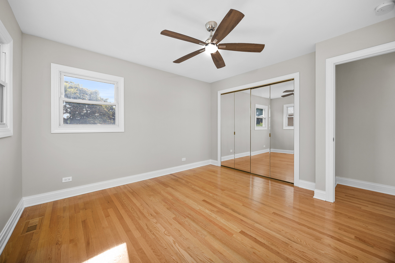 865 Love Street, Elk Grove Village, IL 60007