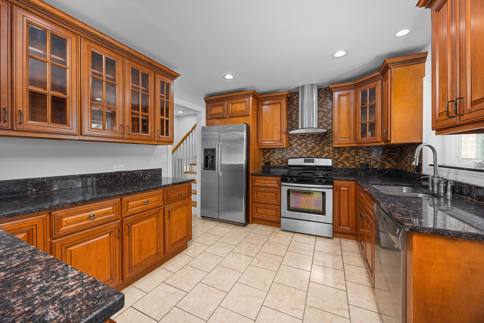 865 Love Street, Elk Grove Village, IL 60007