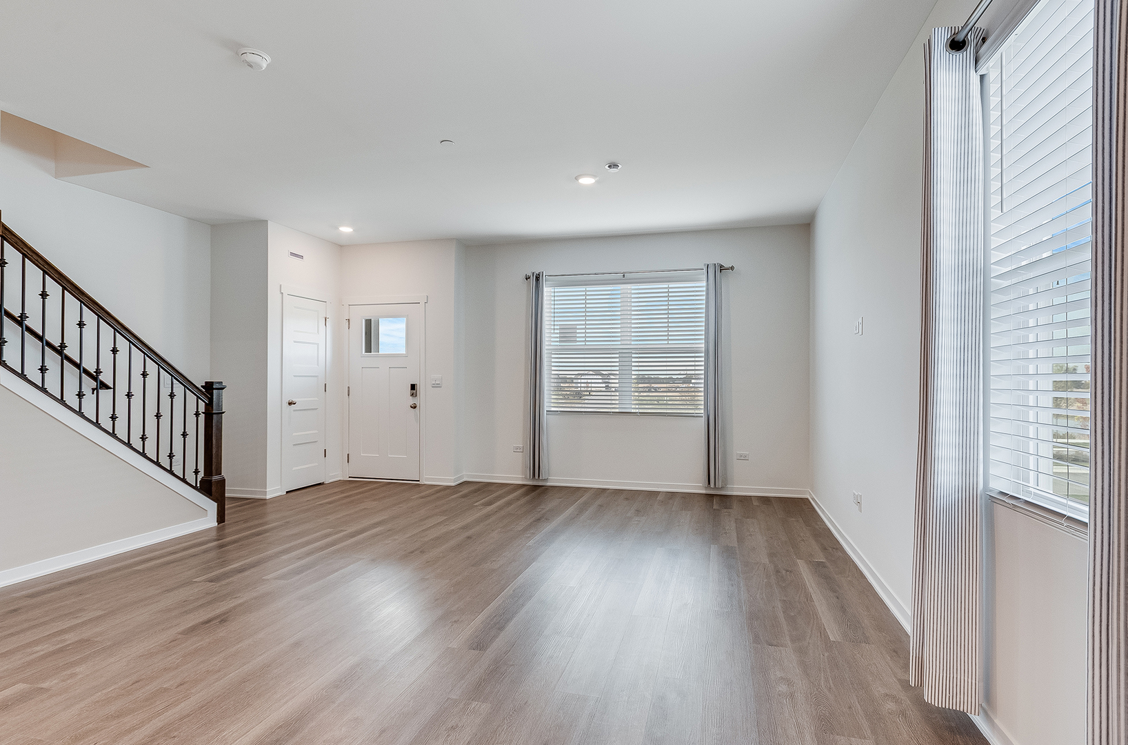 2229 Riesling Road #2229, Oswego, IL 60543