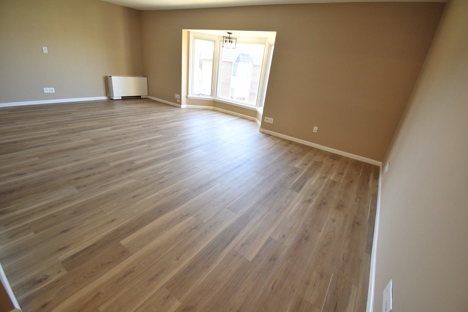 400 Ascot Drive #3M, Park Ridge, IL 60068