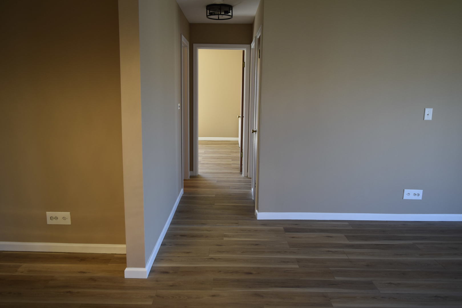 400 Ascot Drive #3M, Park Ridge, IL 60068