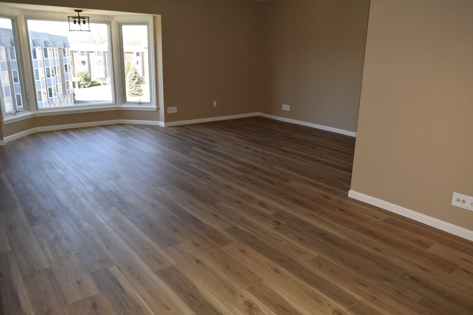 400 Ascot Drive #3M, Park Ridge, IL 60068