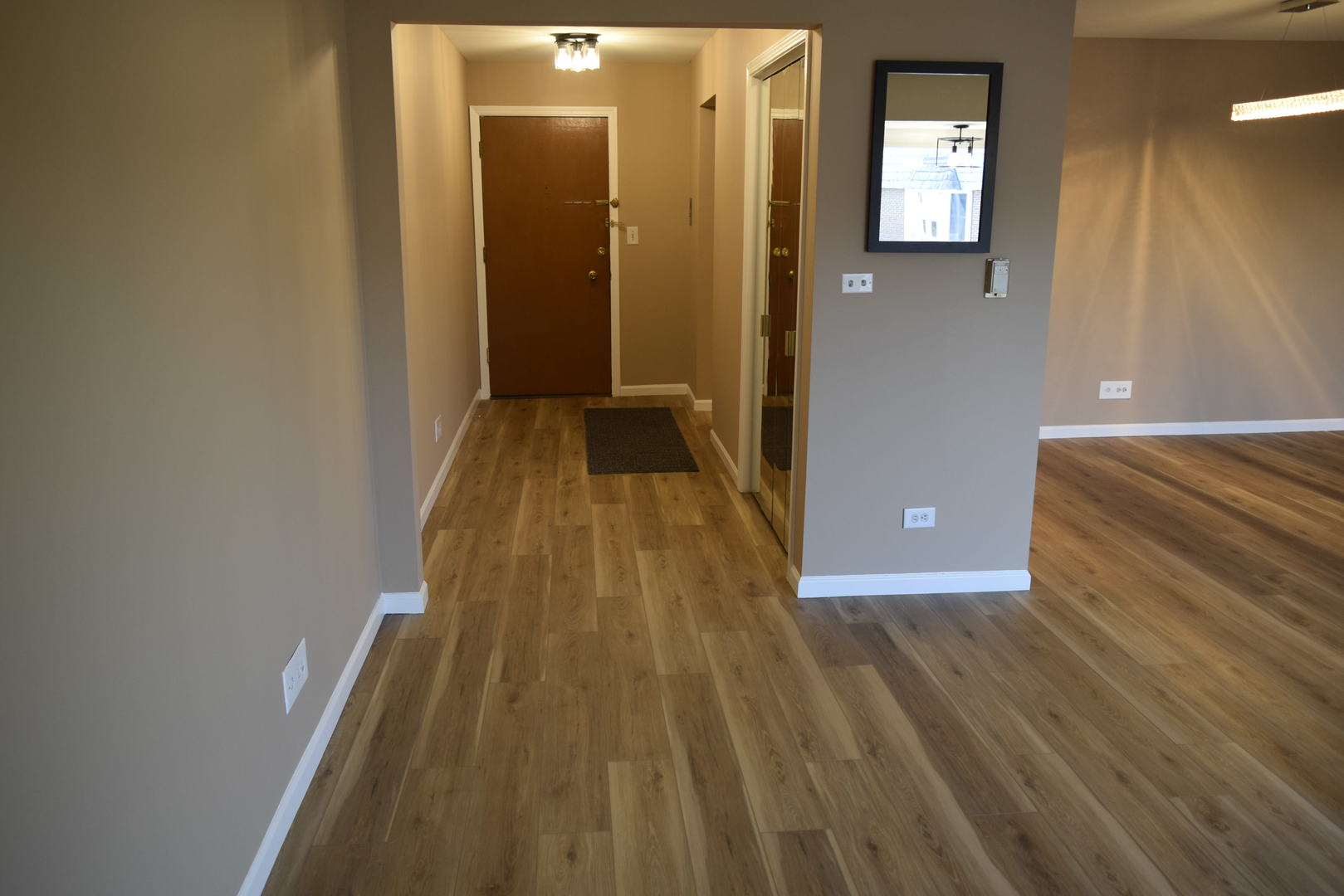 400 Ascot Drive #3M, Park Ridge, IL 60068