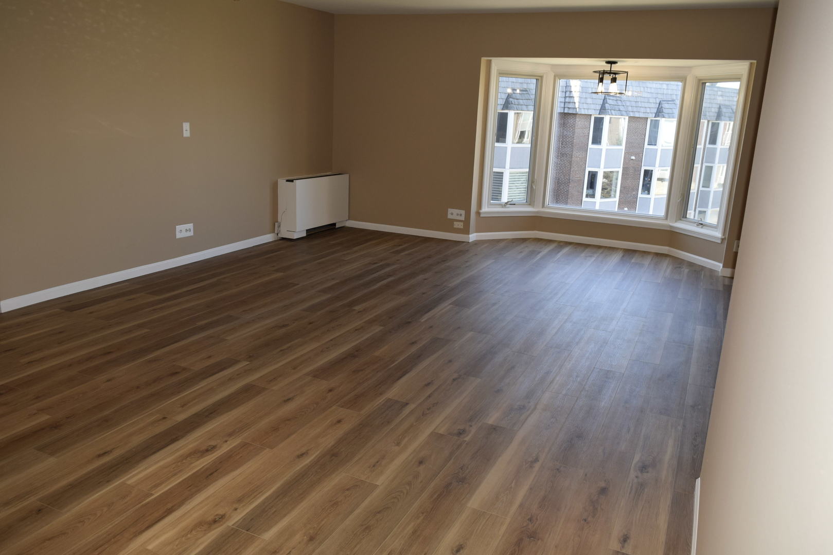 400 Ascot Drive #3M, Park Ridge, IL 60068