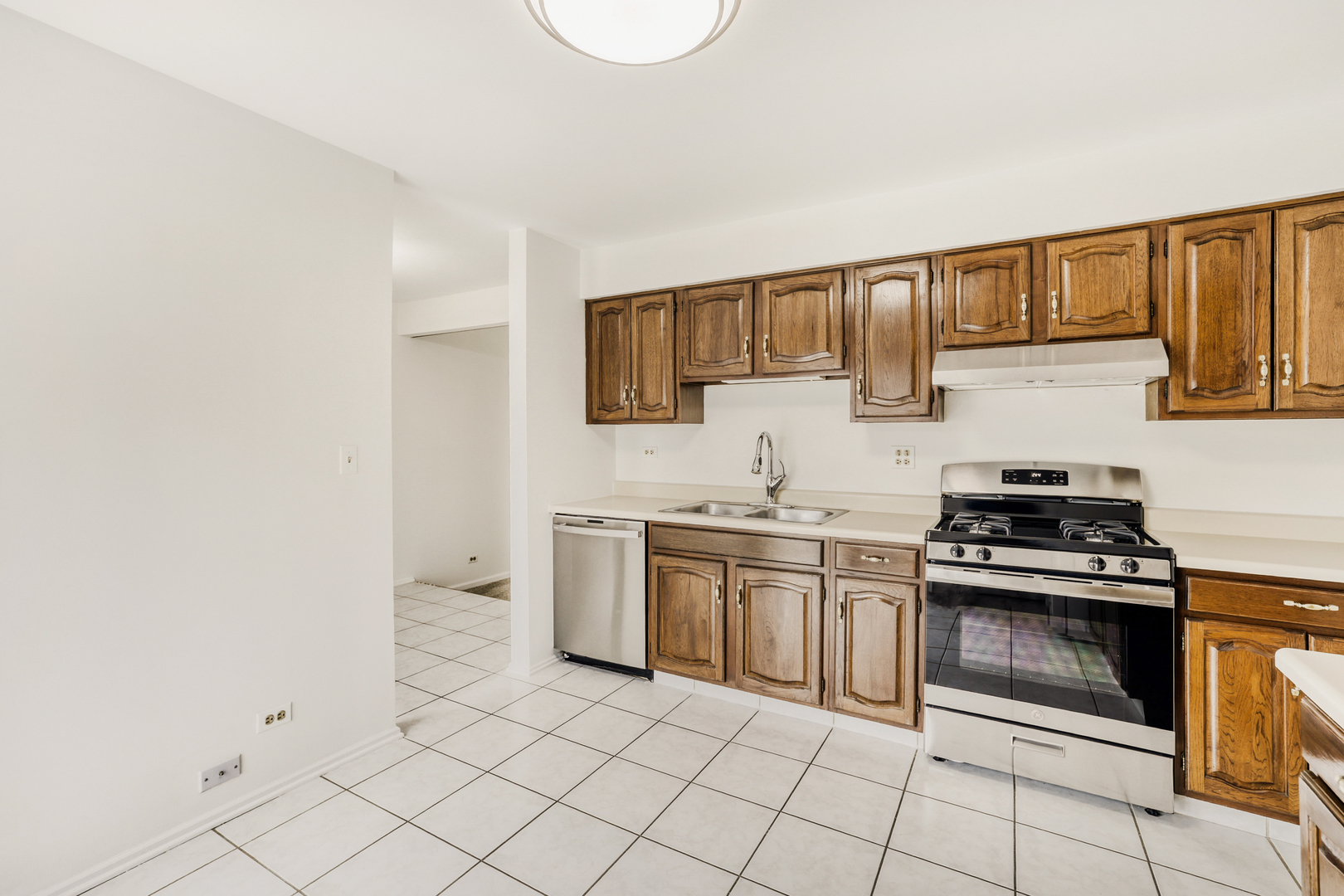 126 Autumn Court #126, Buffalo Grove, IL 60089