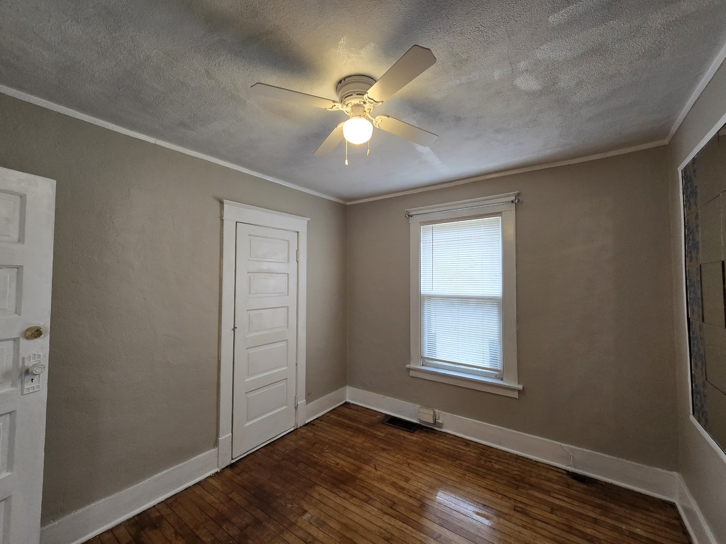 16018 Loomis Avenue, Harvey, IL 60426