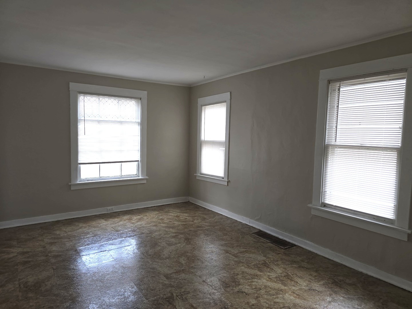 16018 Loomis Avenue, Harvey, IL 60426