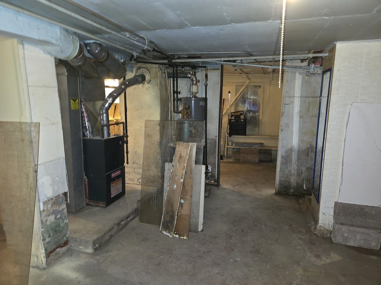 16018 Loomis Avenue, Harvey, IL 60426