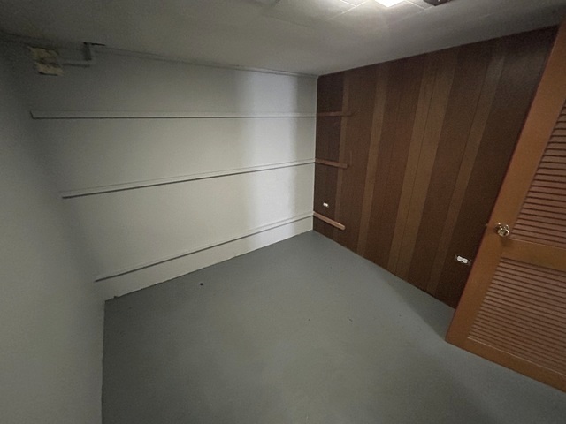 717 E 154th Street, South Holland, IL 60473