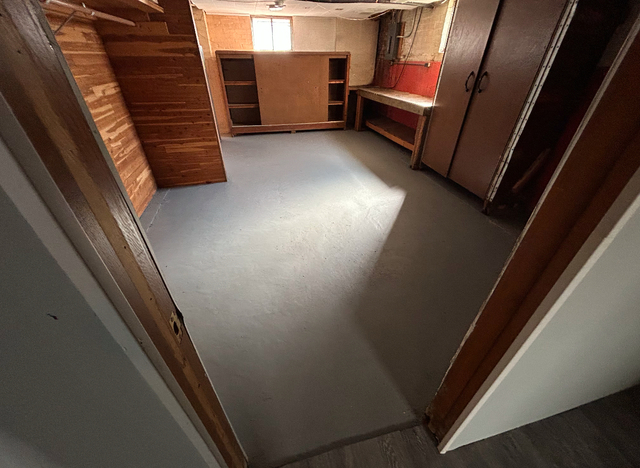 717 E 154th Street, South Holland, IL 60473