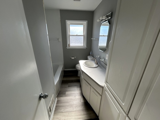 717 E 154th Street, South Holland, IL 60473