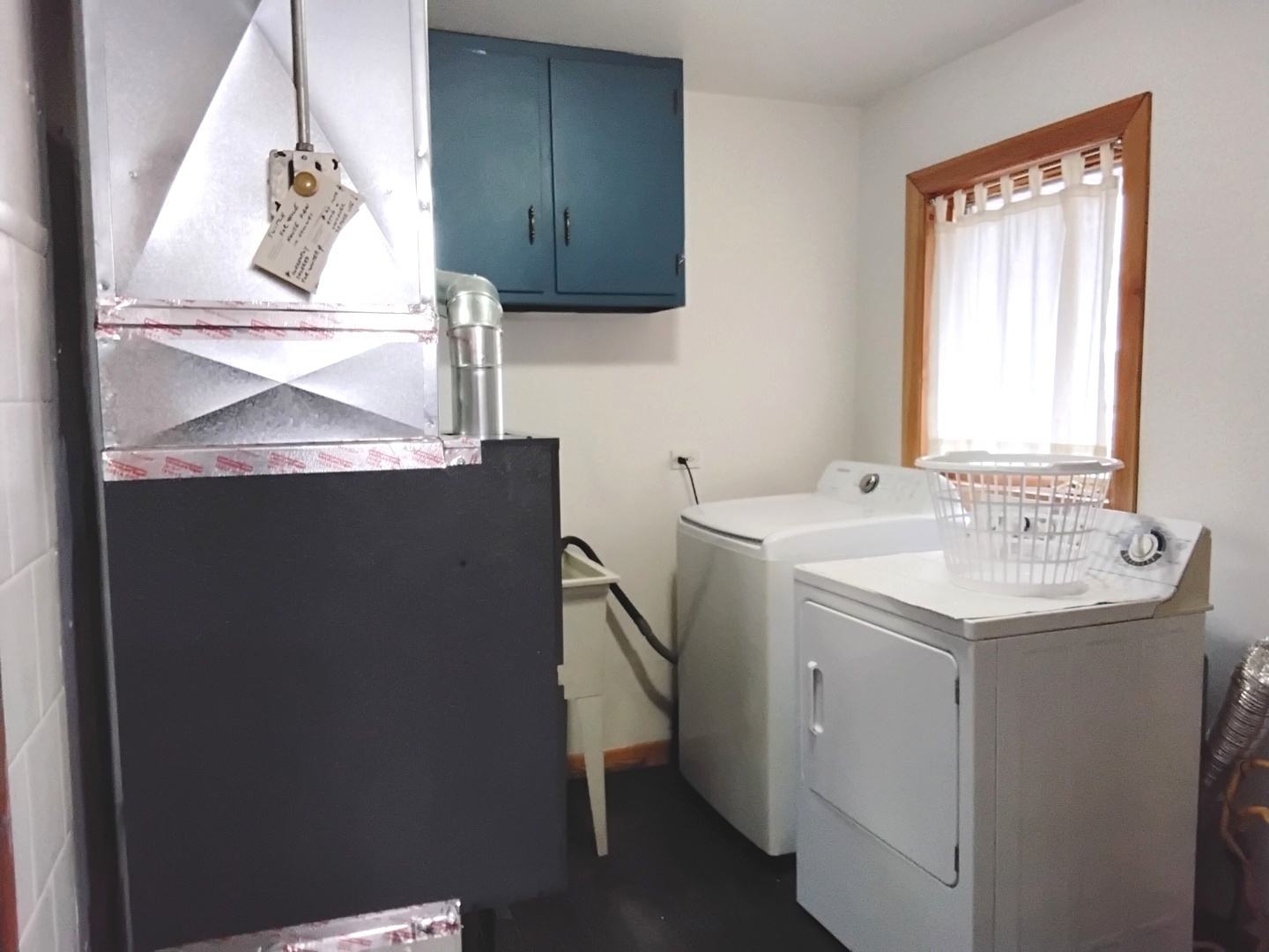 11410 S Neenah Avenue, Worth, IL 60482