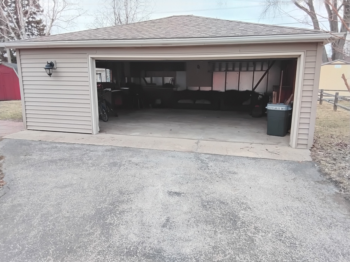 11410 S Neenah Avenue, Worth, IL 60482