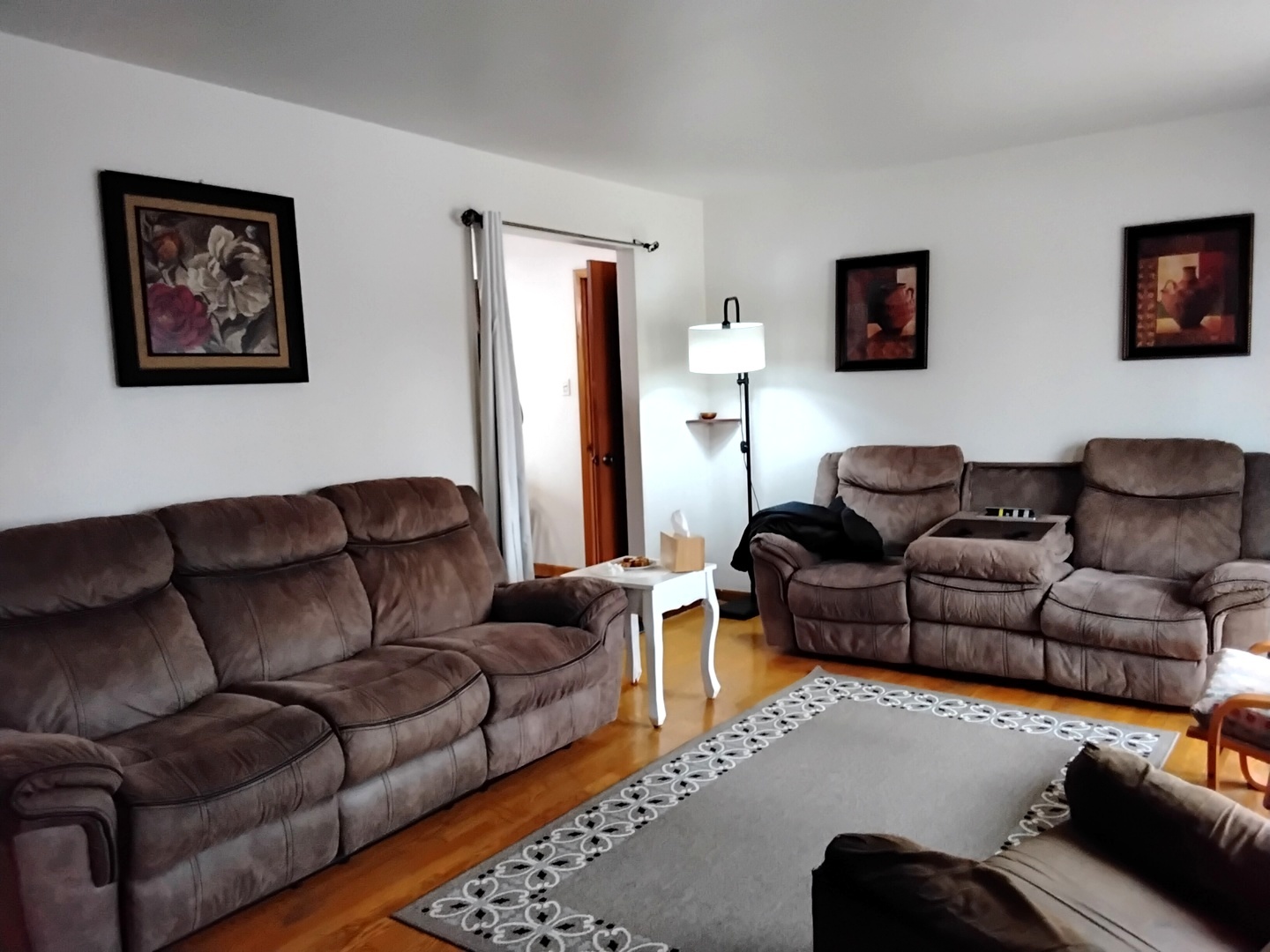 11410 S Neenah Avenue, Worth, IL 60482