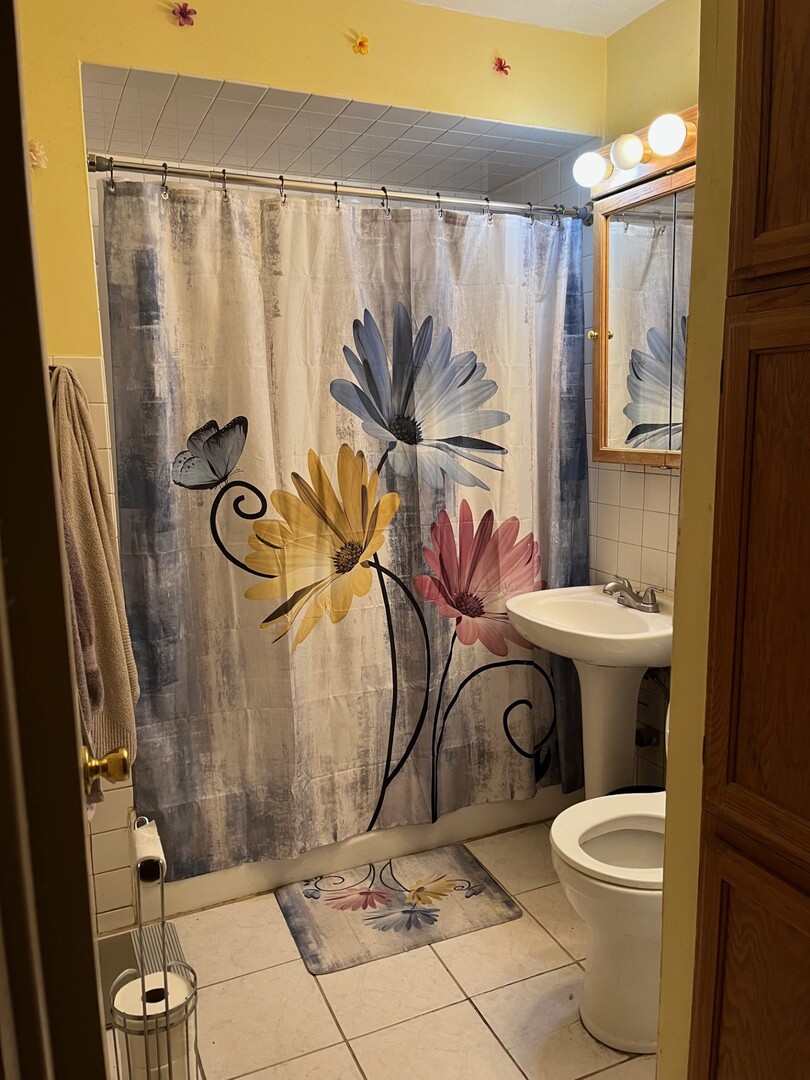 2228 Harvey Avenue, Berwyn, IL 60402