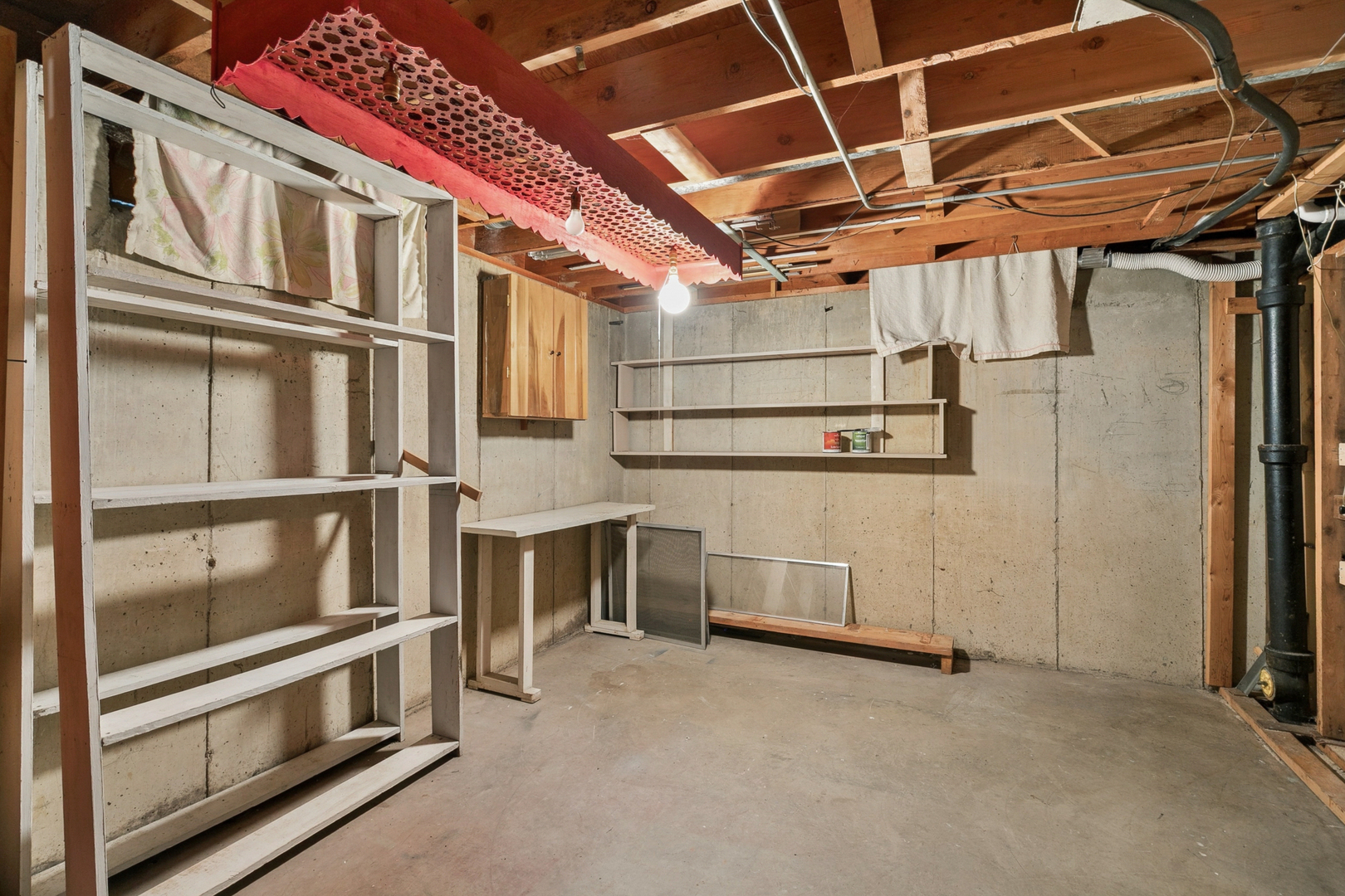 535 N McAree Road, Waukegan, IL 60085