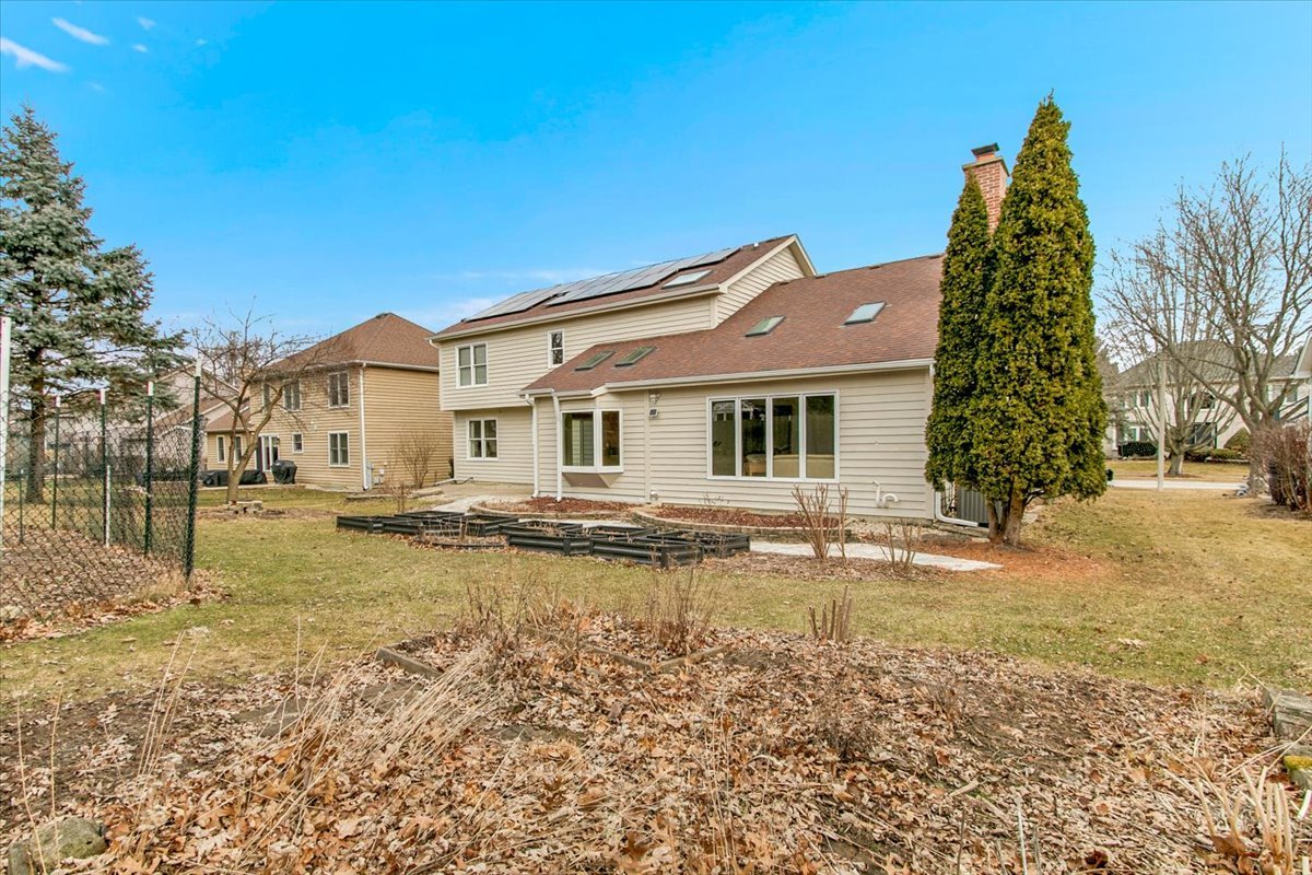 311 Millcreek Lane, Naperville, IL 60540