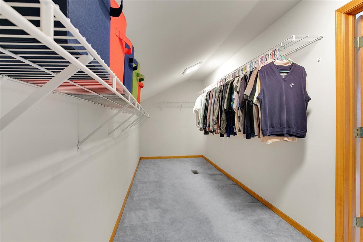 311 Millcreek Lane, Naperville, IL 60540