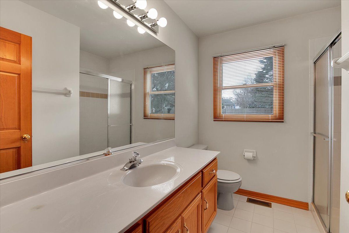 311 Millcreek Lane, Naperville, IL 60540