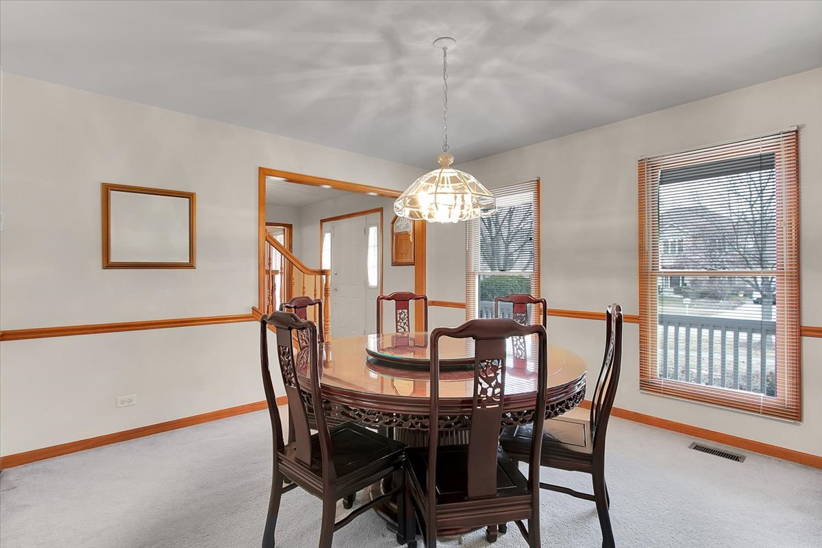 311 Millcreek Lane, Naperville, IL 60540