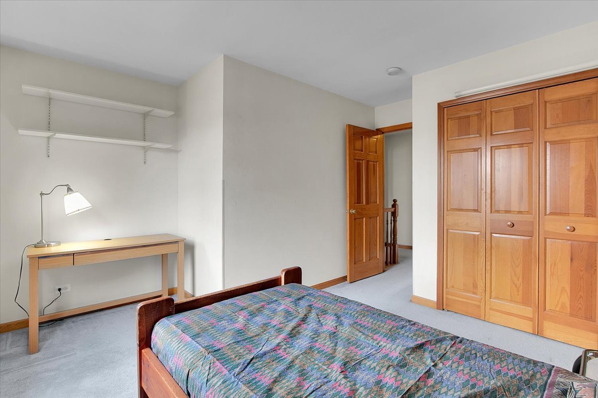 311 Millcreek Lane, Naperville, IL 60540